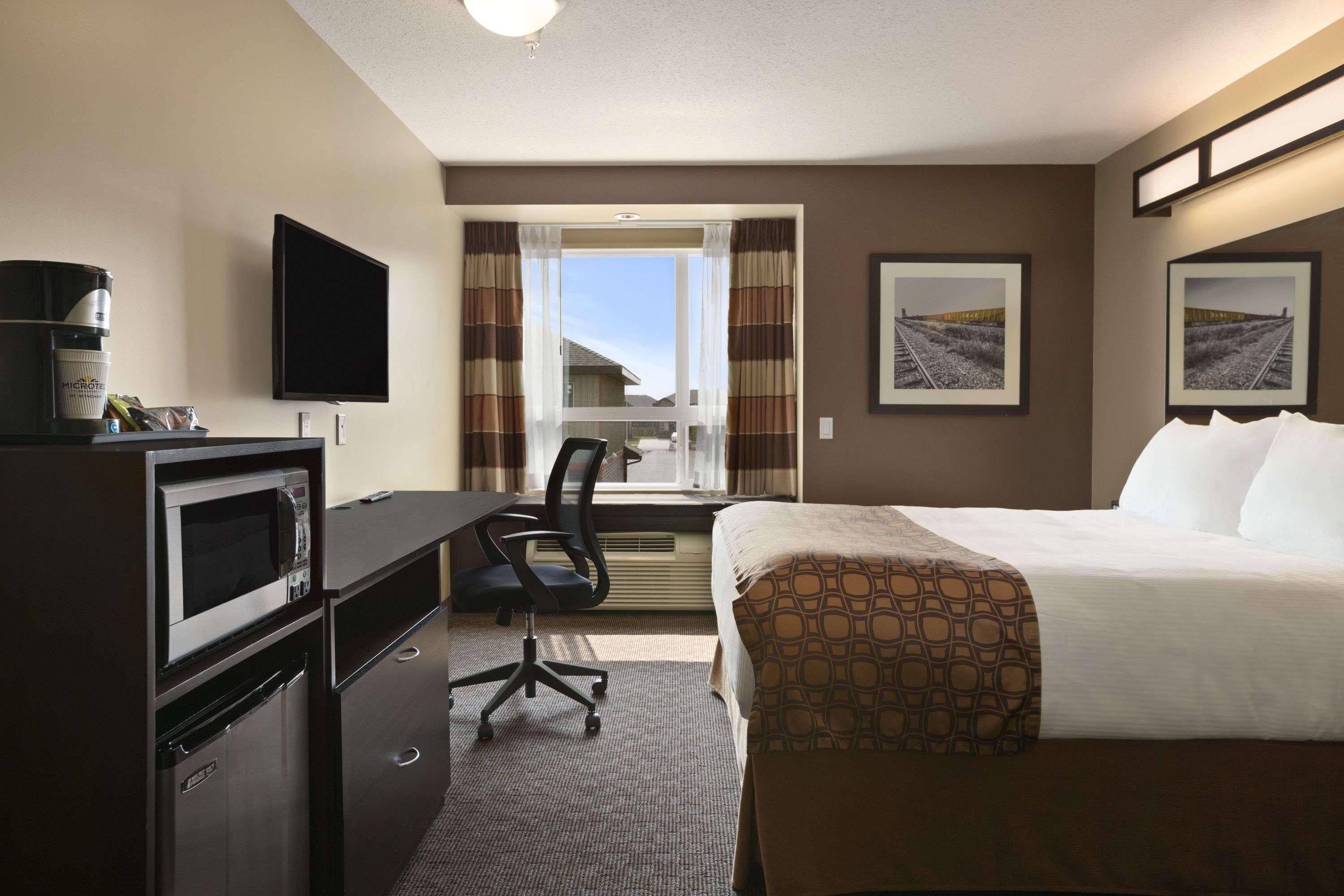Microtel Inn & Suites By Wyndham Lloydminster Zewnętrze zdjęcie