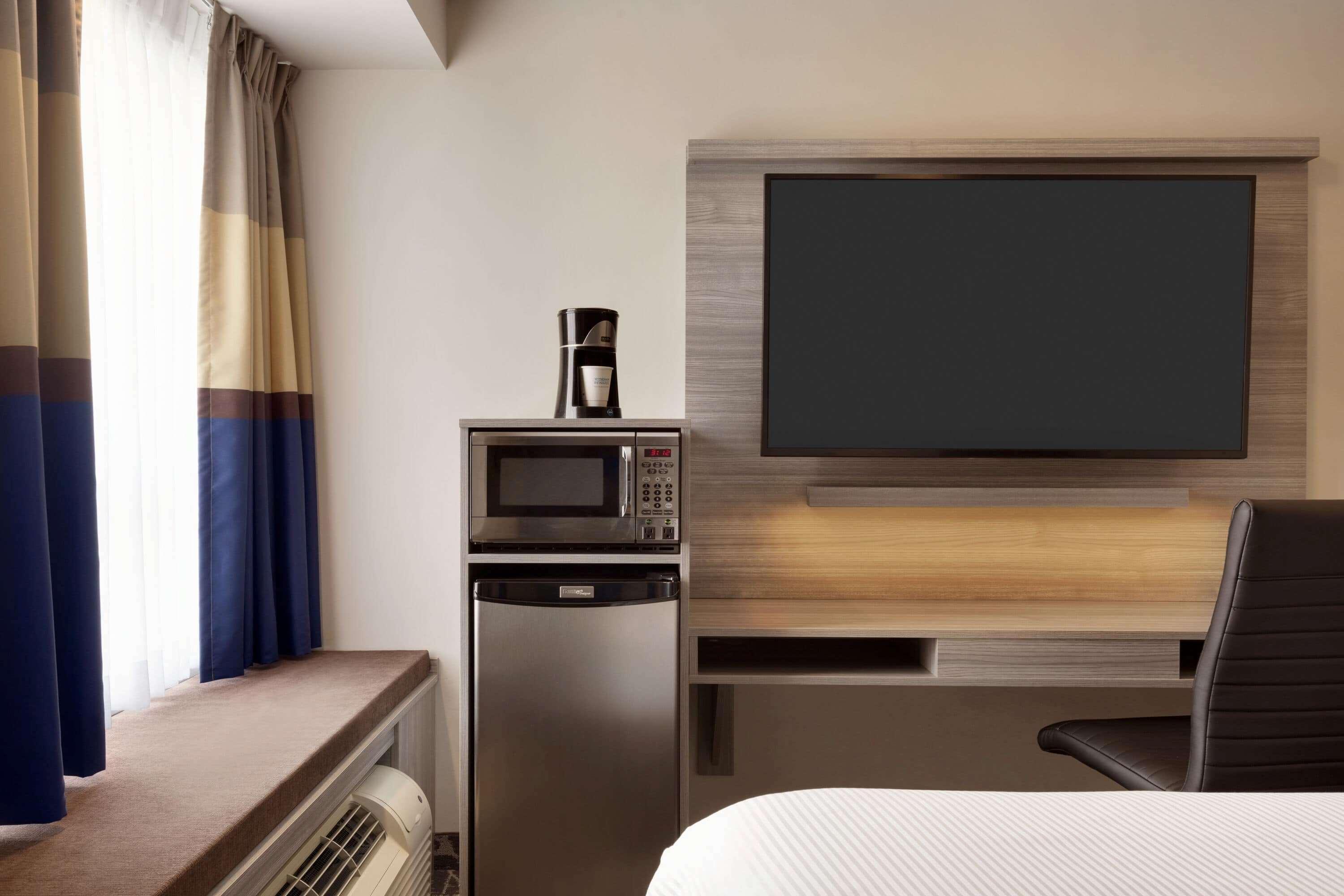 Microtel Inn & Suites By Wyndham Lloydminster Zewnętrze zdjęcie
