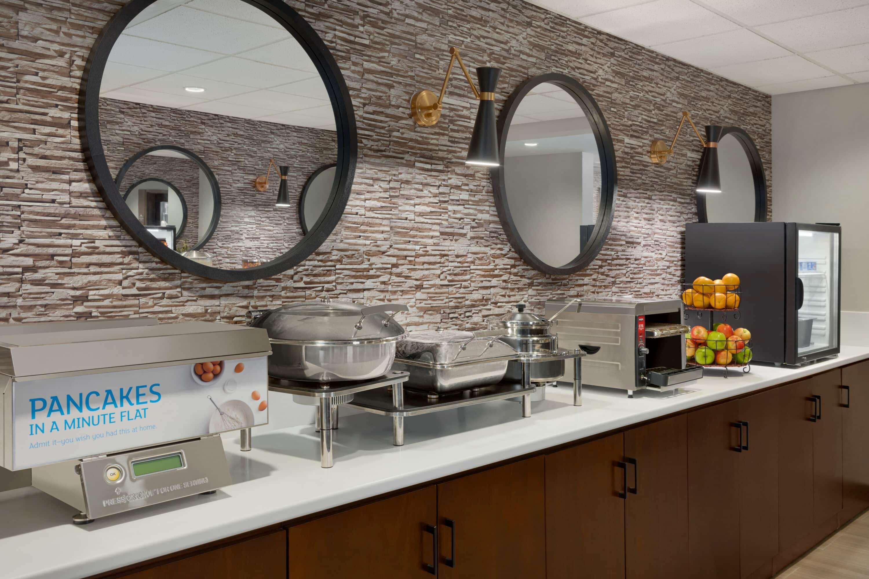 Microtel Inn & Suites By Wyndham Lloydminster Zewnętrze zdjęcie